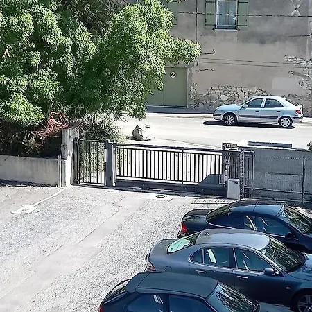 Balcon Proche Hypercentre De *