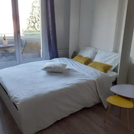 Balcon Proche Hypercentre De *